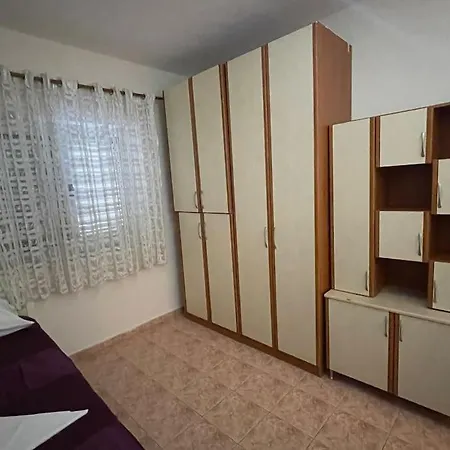 Dario House * 地拉那