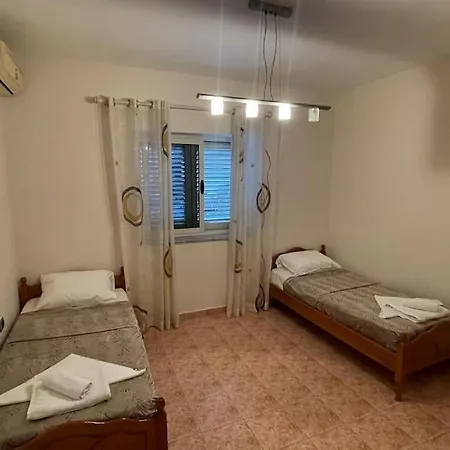 公寓 Dario House 地拉那