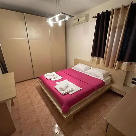 公寓 Dario House 地拉那